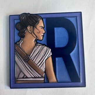 Star Wars Celebrarion 2022 Alphabet Pin LE 500 Letter R Rey Skywalker (A5)