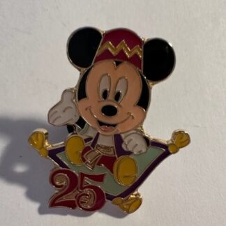 TDS Tokyo Disney Sea 25th Anniversary Game Prize Mickey Flying Carpet Pin (C8)