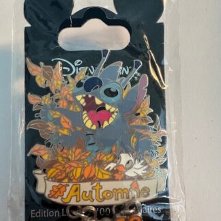 DLP Autumn 2018 Stitch And Duckling Lilo & Stitch LE 700 Disney Pin (B)