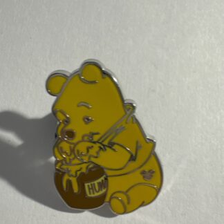 DLR - Winnie the Pooh - Yellow Color Story - Hidden Disney 2025 Disney Pin G1