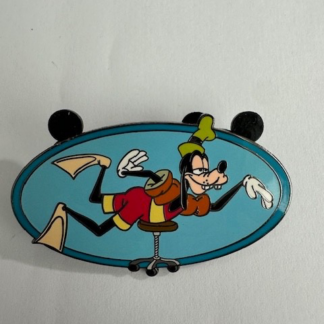 Disney Auctions - Goofy Swimming 2004 Disney Pin D7