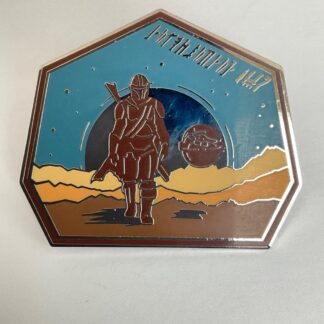 Disney D23 Lucasfilm 50 Year Anniversary Star Wars Mandalorian Grogu LE Pin E9