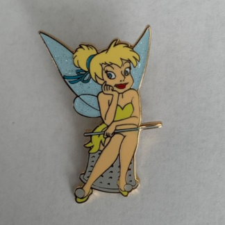 Disney Official Pin Trading 2003 Tinkerbell Sitting with Wand Pin H2