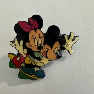 Disney Pin 2000 Mickey Minnie Mouse Skateboard (A4)