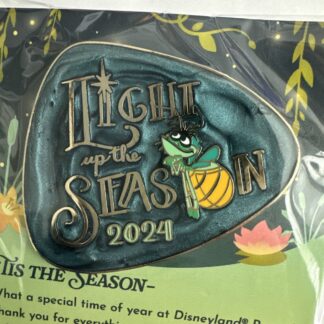 Disneyland Pin Ray Princess Frog Light up the Season 2024 Holiday Cast Exclusive
