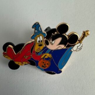 Shopping Mickey and Pluto Sorcerer Mickey O' Lantern 2005 Disney Pin E7