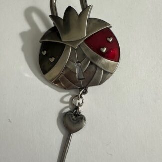 Unlock the Evil Alice in Wonderland Queen of Hearts LE Disney Pin (E7)