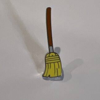 2023 Disney Mystery Pin 30th Anniversary Hocus Pocus Winifred's Broom F7