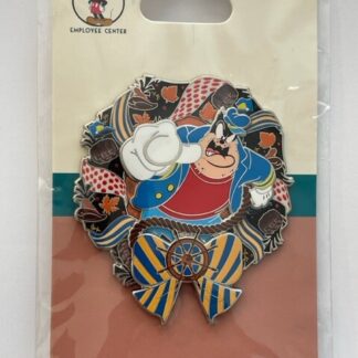 DEC Villains Halloween Wreaths Pete Employee Center Disney Pin (B)