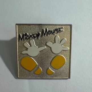 DL - Mickey - Handprint and Footprint in Cement Series 2000 Disney Pin E2