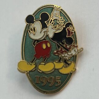 DS 1995 Holiday Minnie & Mickey Disney Store Kiss Disney Pin (A2)