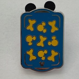 Disney 2018 Hidden Mickey Kitchen Essentials Cookie Sheet pin (D0)