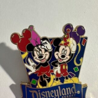 Disney Disneyland Resort Pin Minnie Mickey Castle (E3)