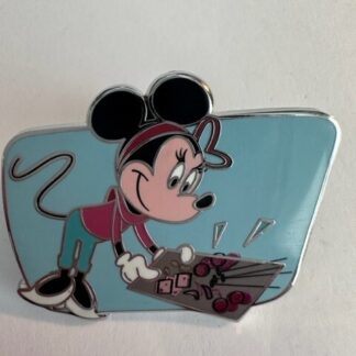 Disney Epcot Food Wine Festival 2022 Minnie Mouse w/ Kebabs Limited Release (D0)