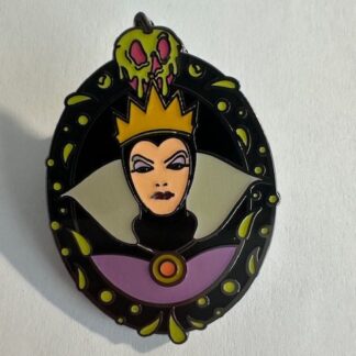 Loungefly - Evil Queen - Villain Frame - Mystery Snow White Disney Pin A0