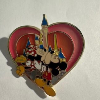 Mickey Minnie Heart Kissing In Front of Castle Disney Pin (E5)