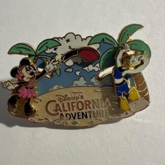 DCA - Summertime Fun Slider Minnie & Daisy Playing Frisbee 2002 Disney Pin F6
