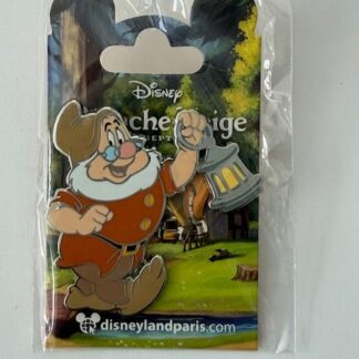 DLP Doc Snow White and the Seven Dwarfs - Holding a lantern 2021 Disney Pin B