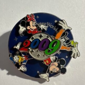DLR - Dated 2009 - Fab 4 - Spinner Disney Pin F6