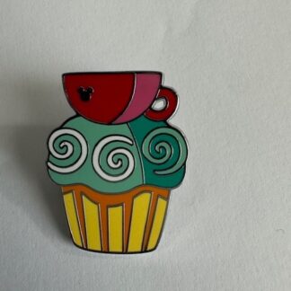 DLR Mad Tea Party Cupcake Treats - Hidden Disney 2025 Wave B Disney Pin C5