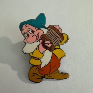 Disney DLR Disneyland Bashful Snow White Series Pin - MOC (A4)