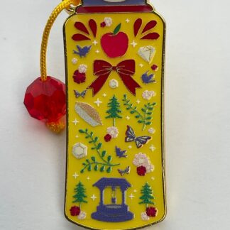Disney Loungefly Princess Beaded Water Bottle Mystery Pin Snow White G5