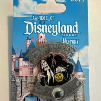Disneyland Old Hag Snow Whites Scary Adventures Piece of History DLR LE Pin 2014