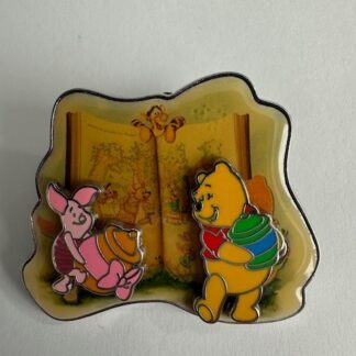 HKDL Pooh and Piglet Gift Exchange Story Book Slider 2017 Disney Pin C6