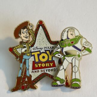 Japan Senshukai Disney Fantasy Catalog Buzz & Woody Toy Story and Beyond Pin B4