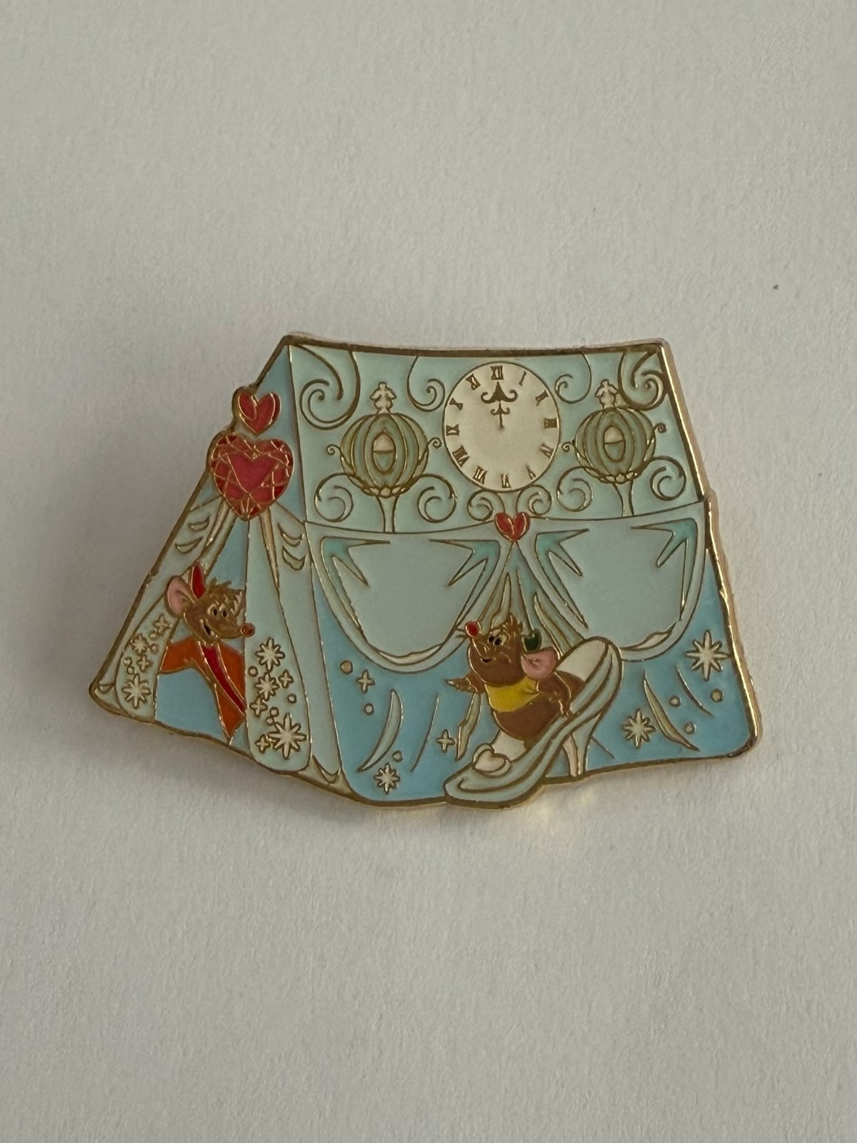 Loungefly Jaq & Gus Princess Sidekick Camping Tent - Mystery 2023 Disney Pin H7