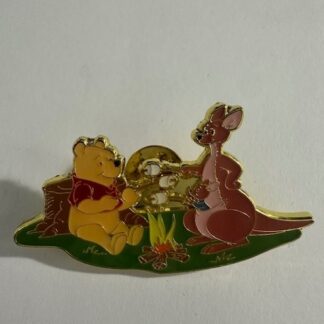 Loungefly Pooh Kanga Roo Toasting Marshmallows over Camping 2024 Disney Pin F5