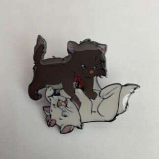 Loungefly The Aristocats Paint Mystery Marie & Berlioz Disney Pin E5