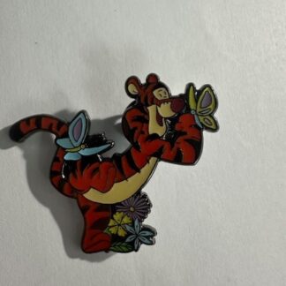 Loungefly - Tigger - Winnie The Pooh Flower - Mystery 2022 Disney Pin F8
