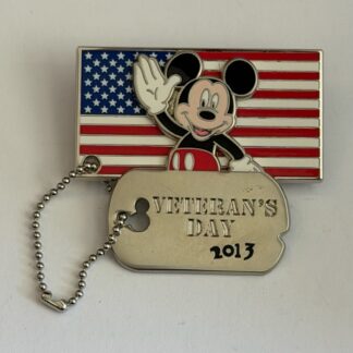 Mickey - Veterans Day 2013 - Dog Tag 2013 American Flag Disney Pin H0
