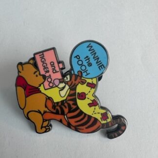 Winnie the Pooh Disney Sweet Dreams Mystery Collection Pin (B9)
