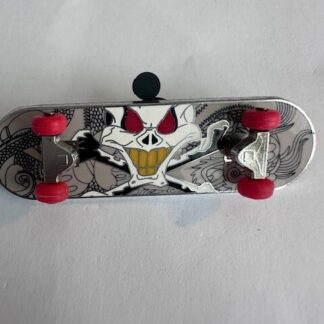 3D Skateboard Series Disney PIN 2009 Pirate Skull Caribbean WDW (D2)