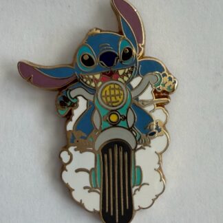 DLR Stitch Motorcycle Roads Lead to the Happiest Homecoming 2005 Disney Pin E2