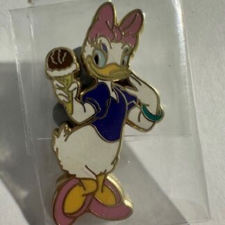 DSf Pin Traders Delight PTD Daisy #3 LE 300 Disney Pin (E6)