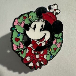 Disney Loungefly Mickey and Friends Holiday Wreath Pin Minnie Mouse (B2)