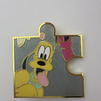 Disney Mickey & Friends Group Picture Puzzle Blind Box Pin Pluto F8