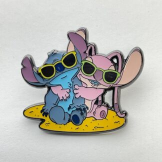 Disney Pin Loungefly Stitch and Angel on the Beach Mystery Series Hugging G2