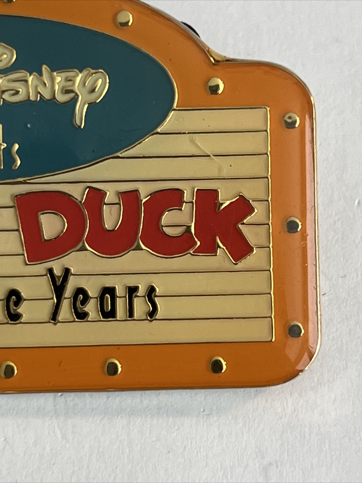 Donald - Logo Pin - Through the Years Framed Set LE1934 - Disney FLAWED (A7) - Image 4