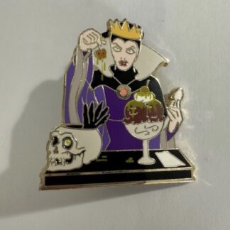 Evil Queen Sundae DSF Villains NBC Trading Event DSF LE 300 Disney Pin (F0)