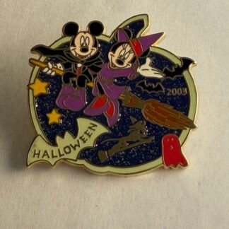 Japan - Mickey and Minnie Mouse - Witch - Halloween 2003 Dracula Disney Pin C9