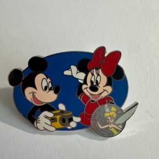 Kodak - Mickey with Minnie Posing - Share the Magic 2002 Disney Pin C0