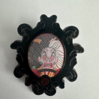 Loungefly Cruella Villains Lenticular Portrait 101 Dalmatians Disney Pin (B8)