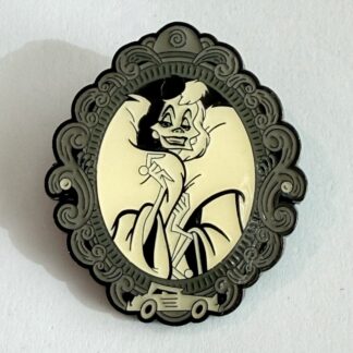 Loungefly Cruella de Vil - Villain Cameo Frames Mystery 2026 Glow Disney Pin H6