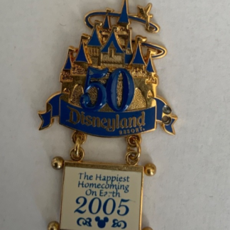 MAGICAL MILESTONES 2005 HAPPIEST HOMECOMING ON EARTH PIN F0