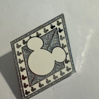 Mickey Mouse Memories Collection December Disney Store Disney Pin (E4)