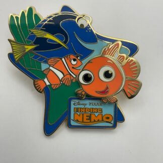 Rare Japan Senshukai Fantasy Catalog Finding Nemo LE 1000 Disney Pin D5